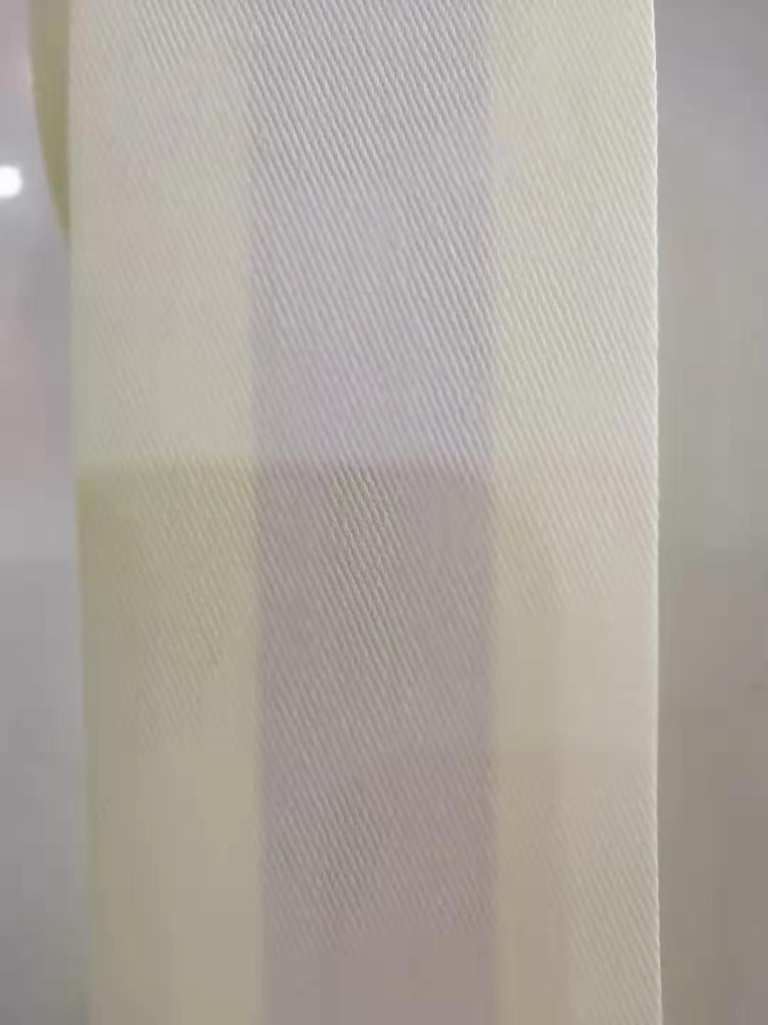 FR Yellow-silver warning tape