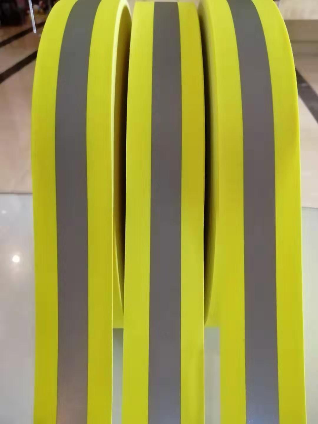 FR Yellow-silver warning tape