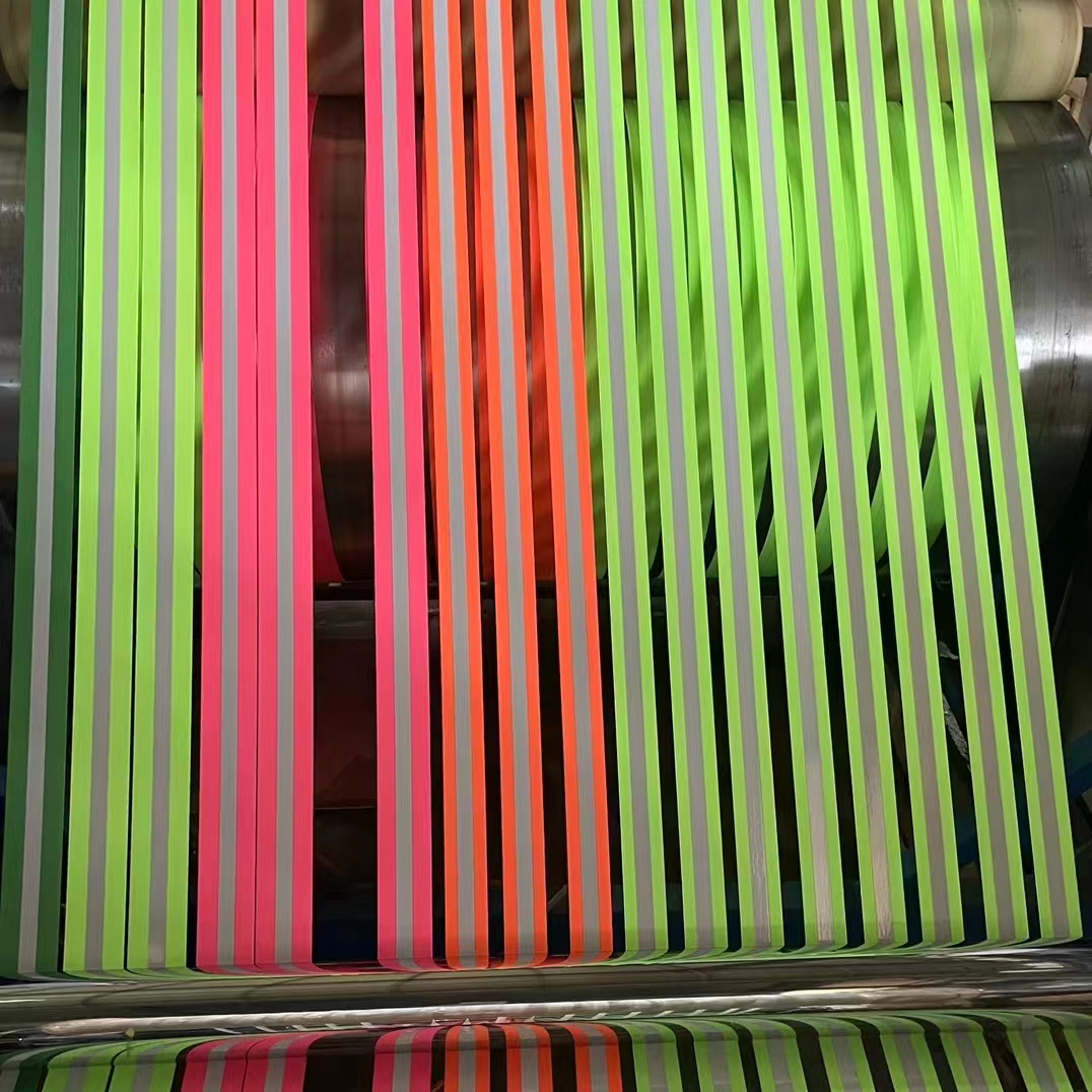 reflective ribbon