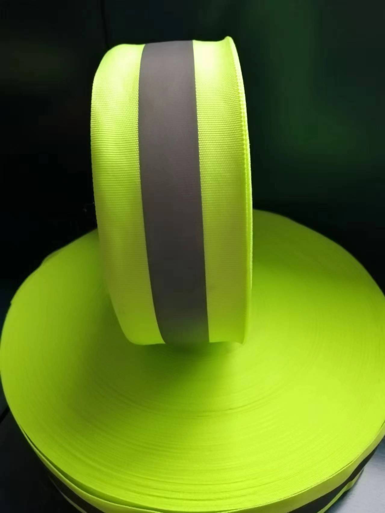 reflective ribbon